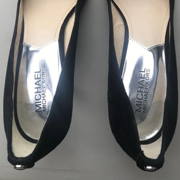 MICHAEL Michael Kors Black Suede High Heel Pump - Picture 3 of 7